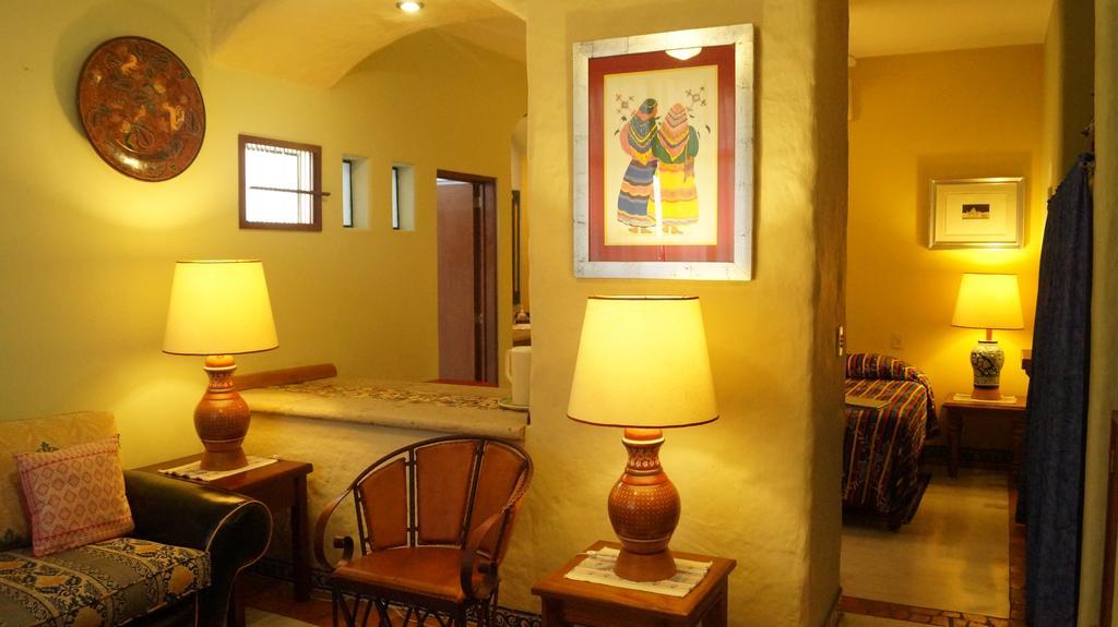 Casa De Las Flores Bed & Breakfast Tlaquepaque Ngoại thất bức ảnh