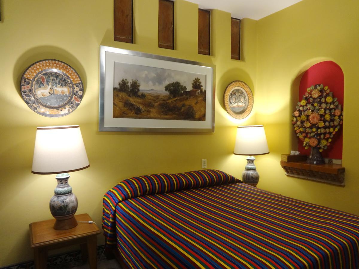 Casa De Las Flores Bed & Breakfast Tlaquepaque Ngoại thất bức ảnh