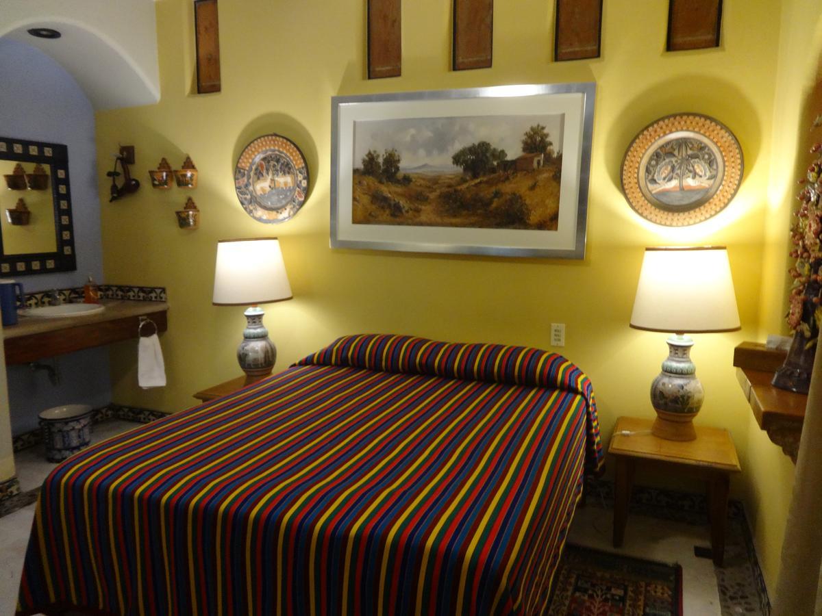 Casa De Las Flores Bed & Breakfast Tlaquepaque Ngoại thất bức ảnh